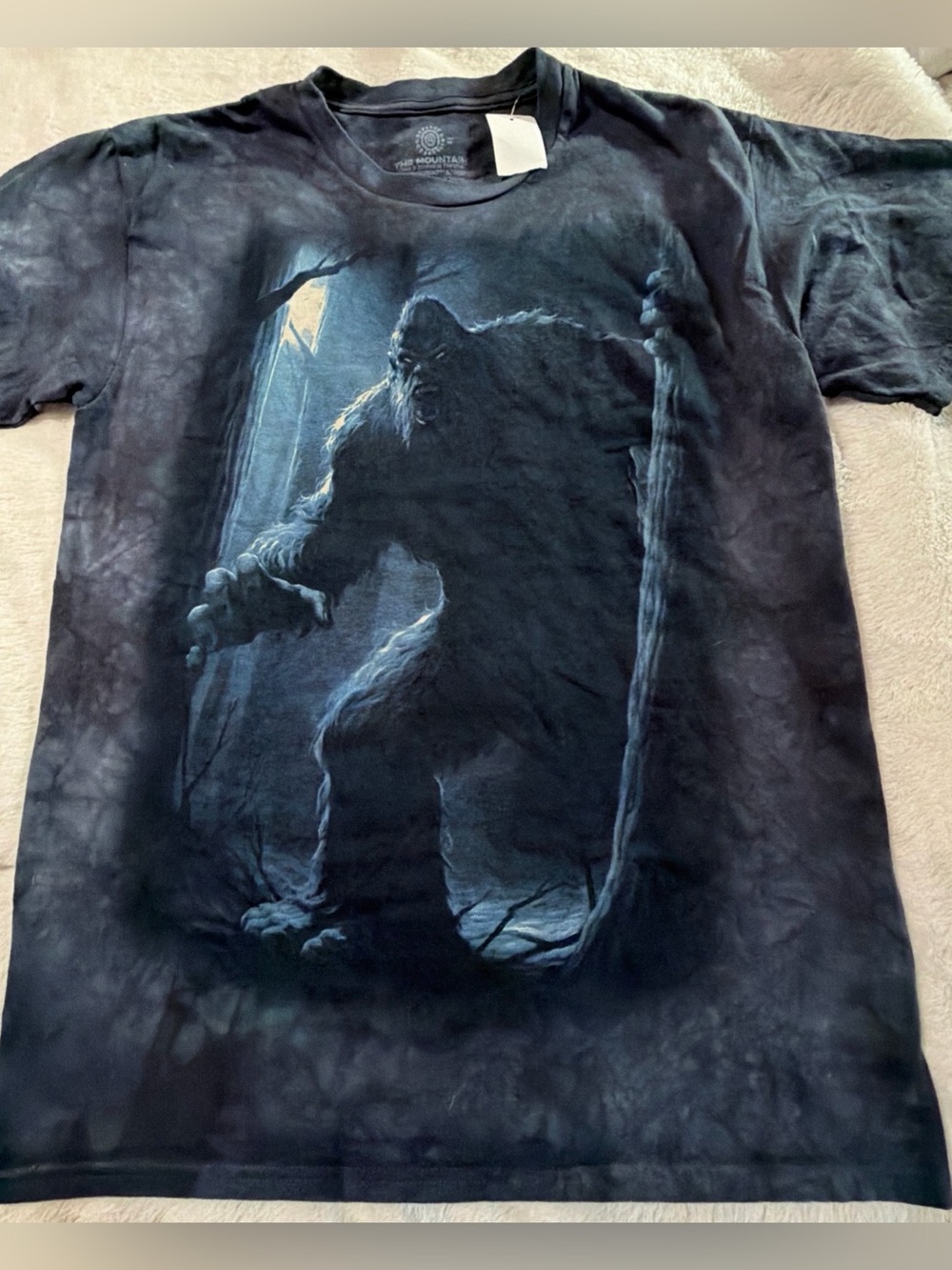 The Mountain T-Shirt Adult M Bigfoot Sasquatch Yeti Tie-Dye James Ryman 2009 NWT